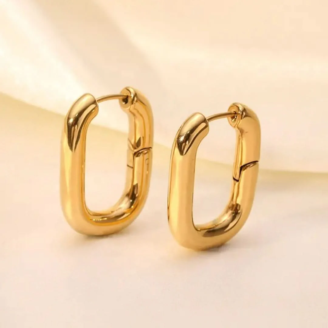Oval Hoop Earrings Gold - Image 3
